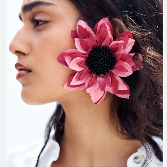 Zara Flower Red & Pink Earring - Picture 2 of 6